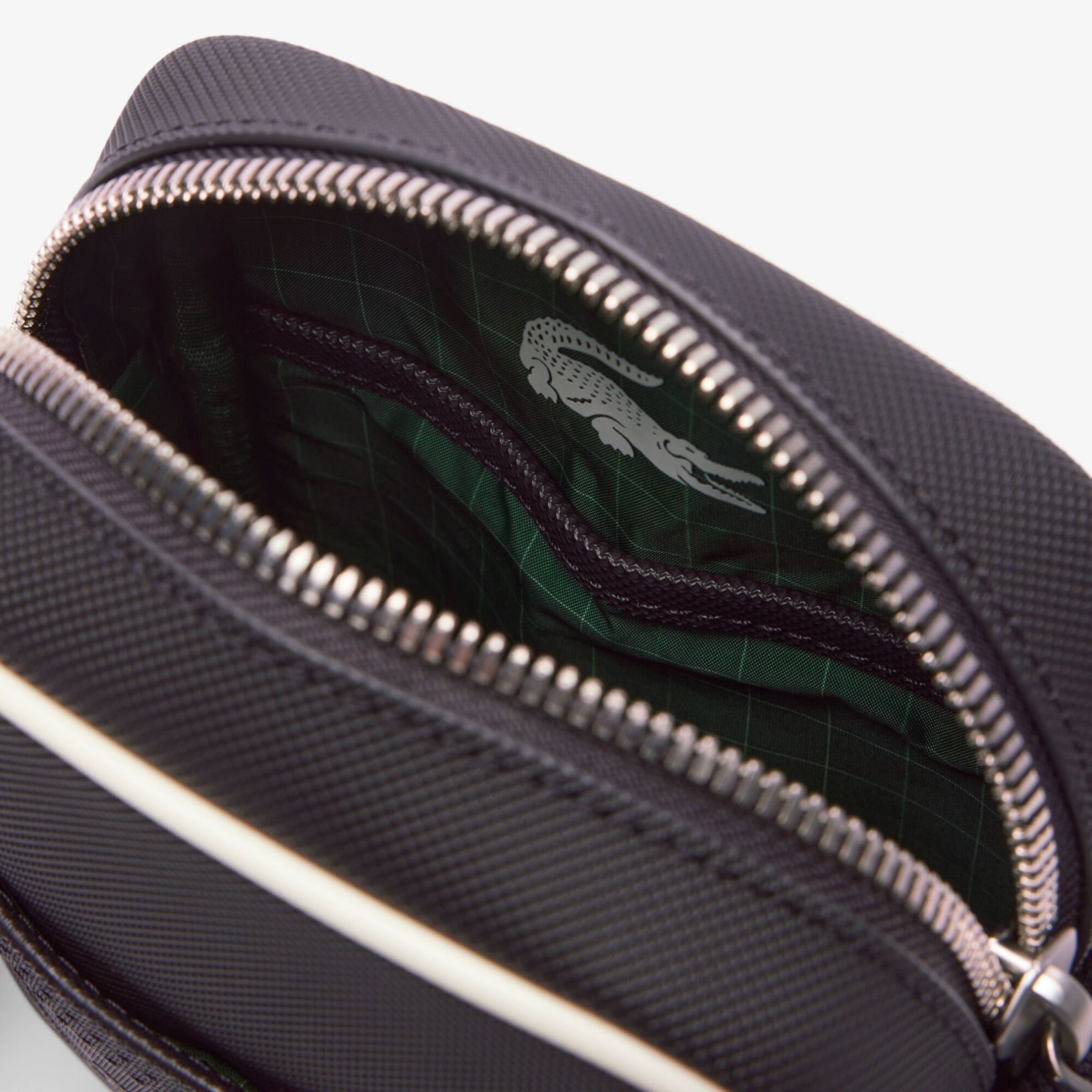 Εικόνα της Unisex Club 1930 Petit Piqué Effect Τσάντα Ώμου